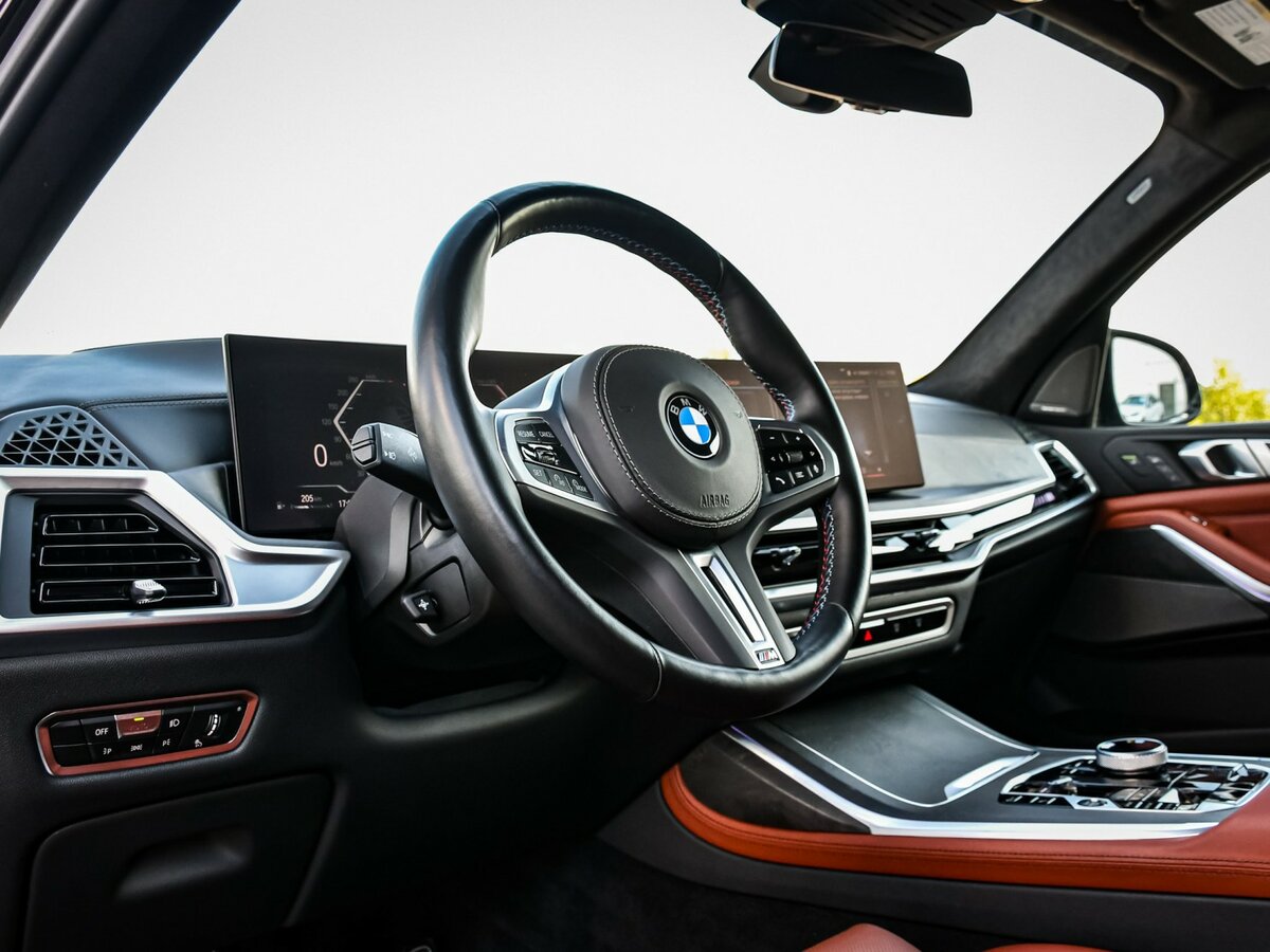 Б/У БМВ Икс7 2022 года. Фото: #9