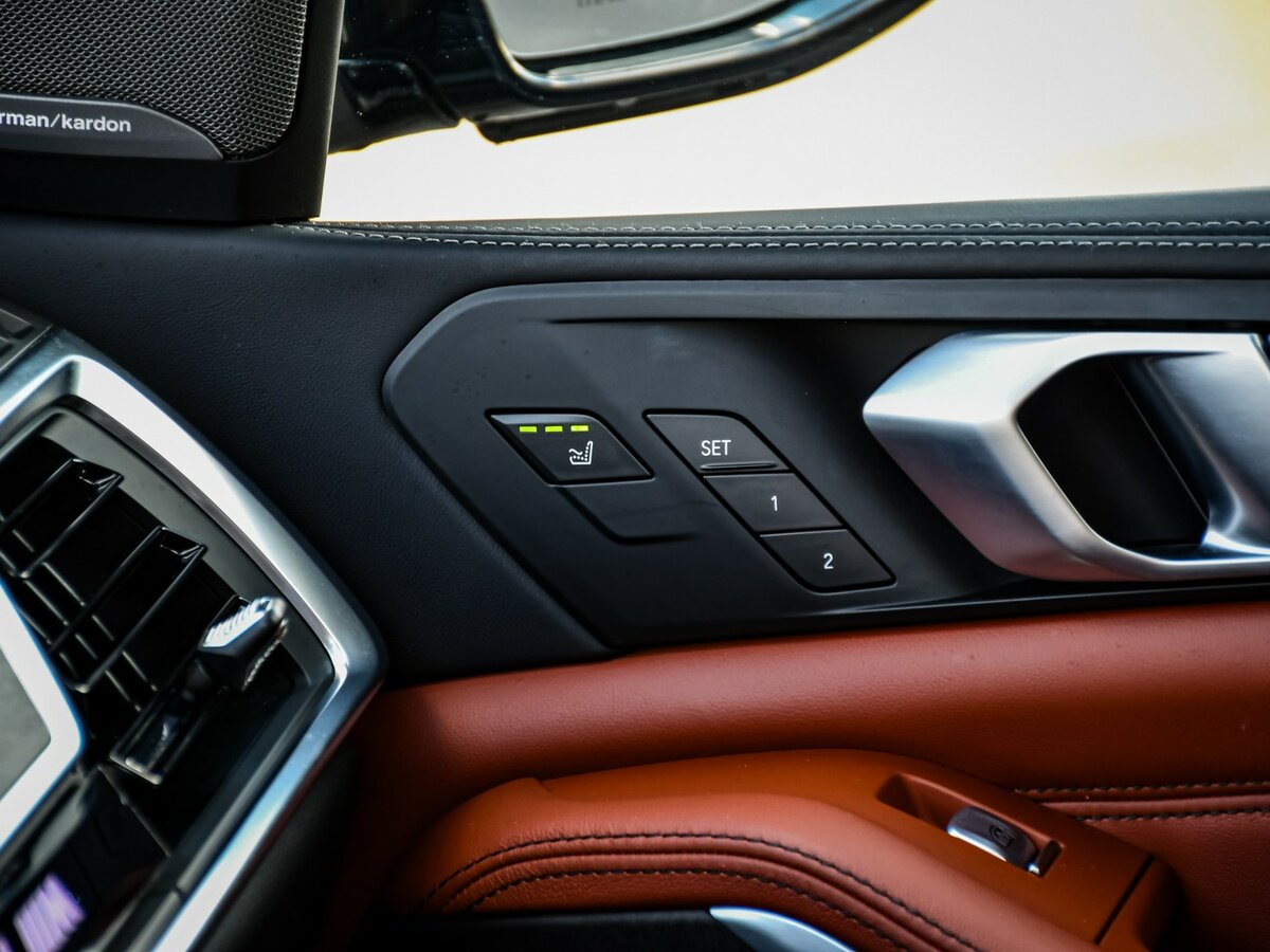 Б/У БМВ Икс7 2022 года. Фото: #26