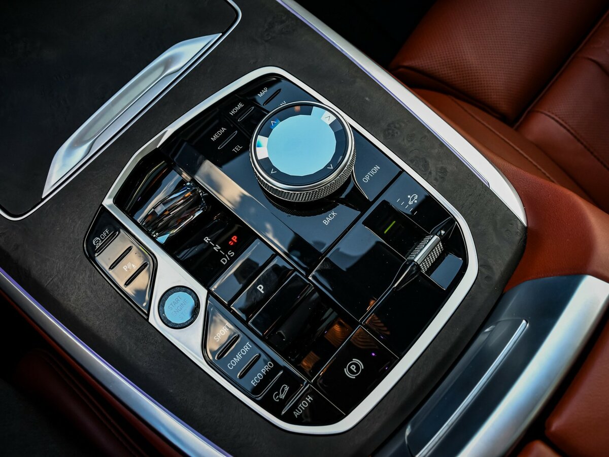 Б/У БМВ Икс7 2022 года. Фото: #29