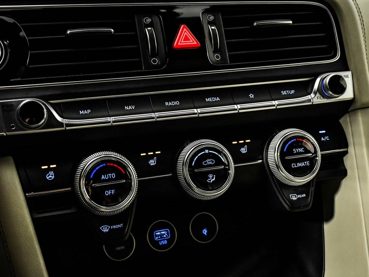 Б/У Генезис Г70 2021 года. Фото: #12