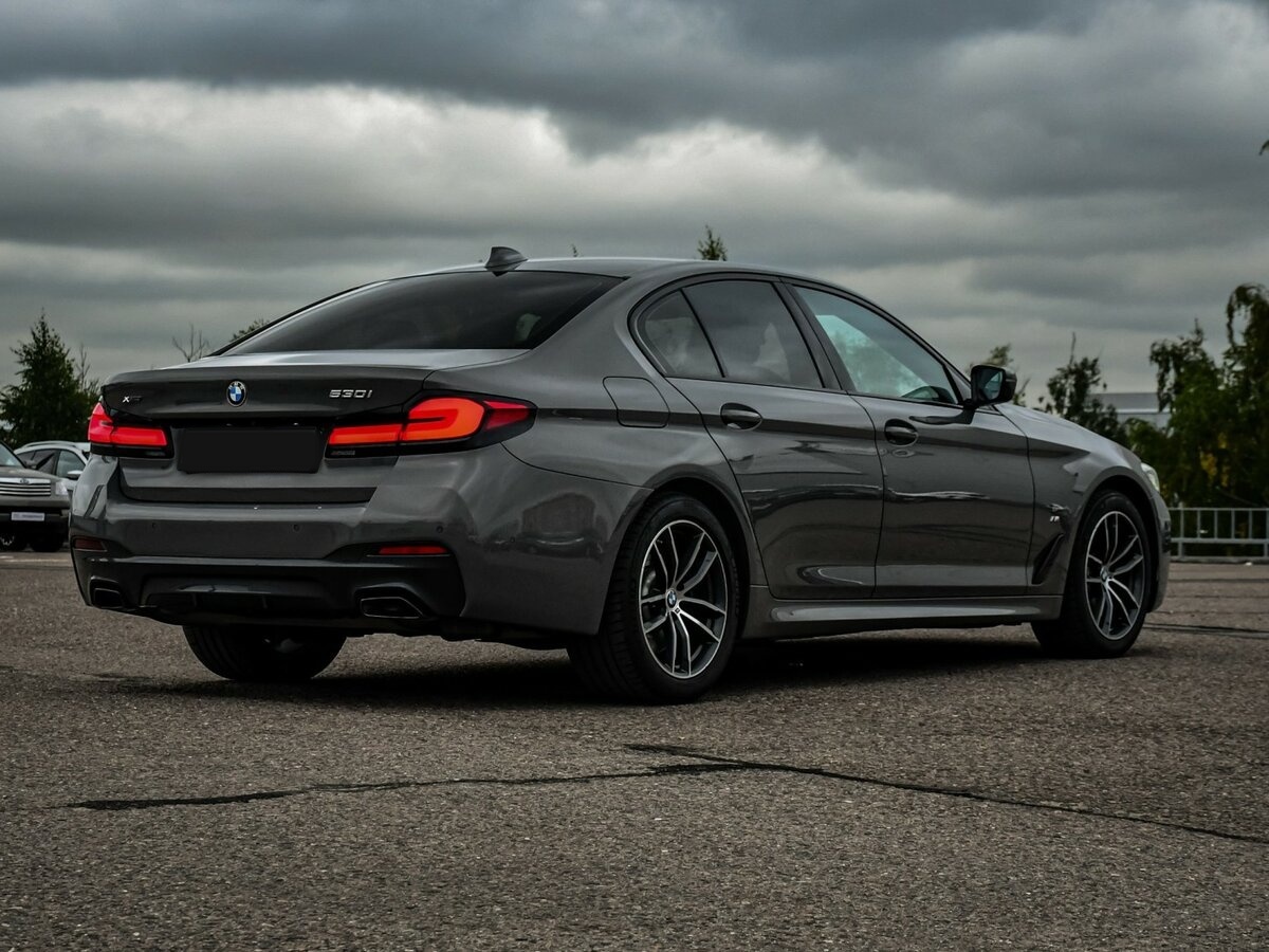 Б/У БМВ 5 серии 2021 года. Фото: #4