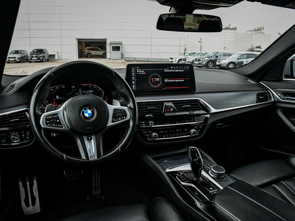 Б/У БМВ 5 серии 2021 года. Фото: #8