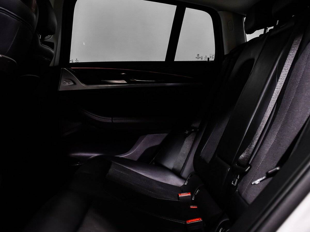 Б/У БМВ Икс4 2018 года. Фото: #12