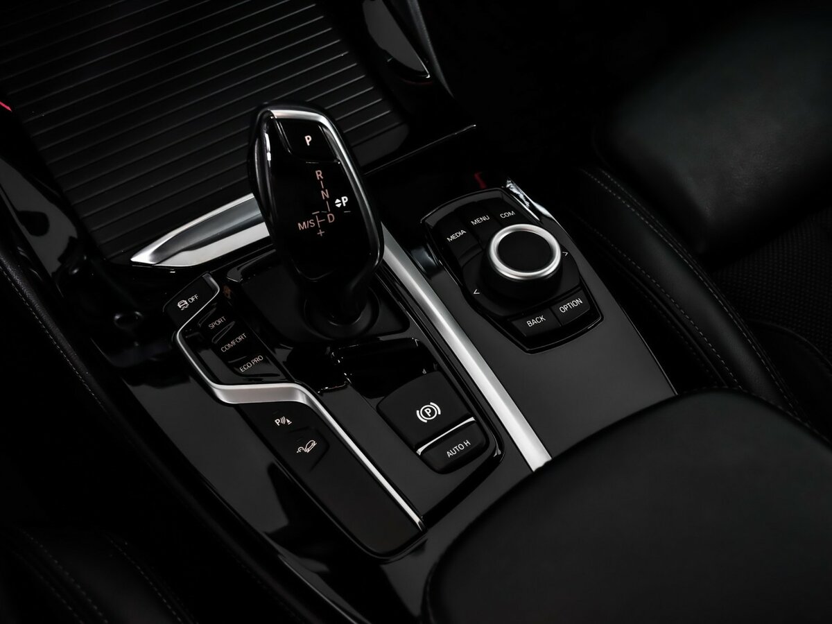 Б/У БМВ Икс4 2018 года. Фото: #14