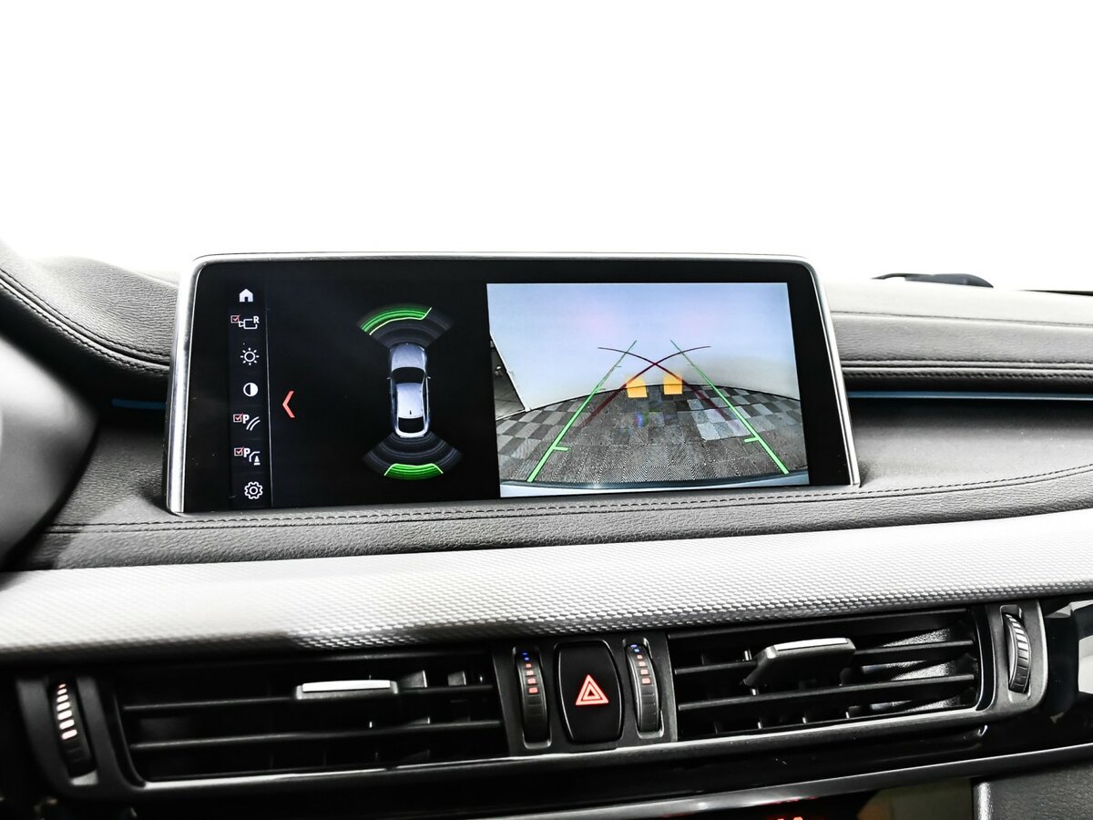 Б/У БМВ Икс6 2018 года. Фото: #17