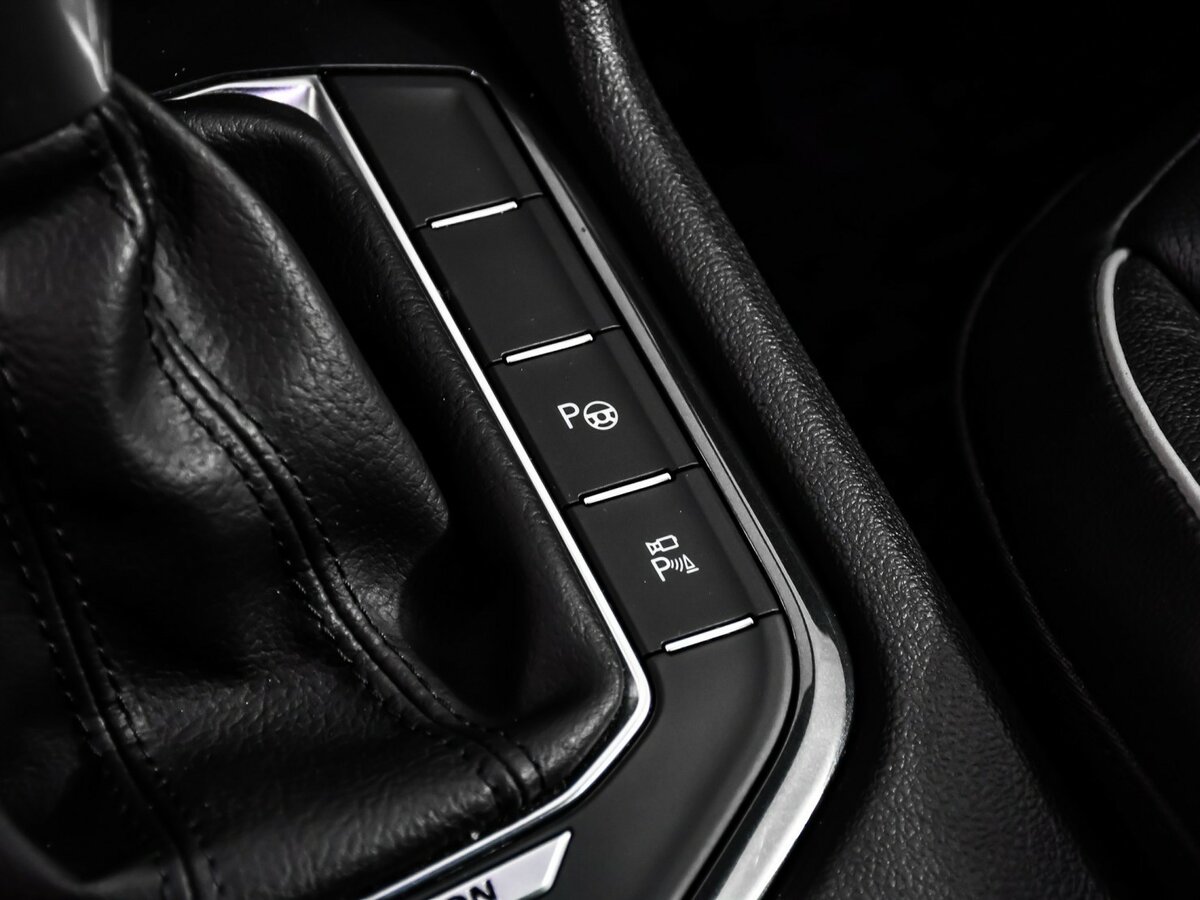 Б/У Фольксваген Тигуан 2020 года. Фото: #17