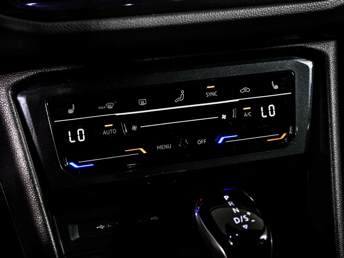 Б/У Фольксваген Тигуан 2020 года. Фото: #18