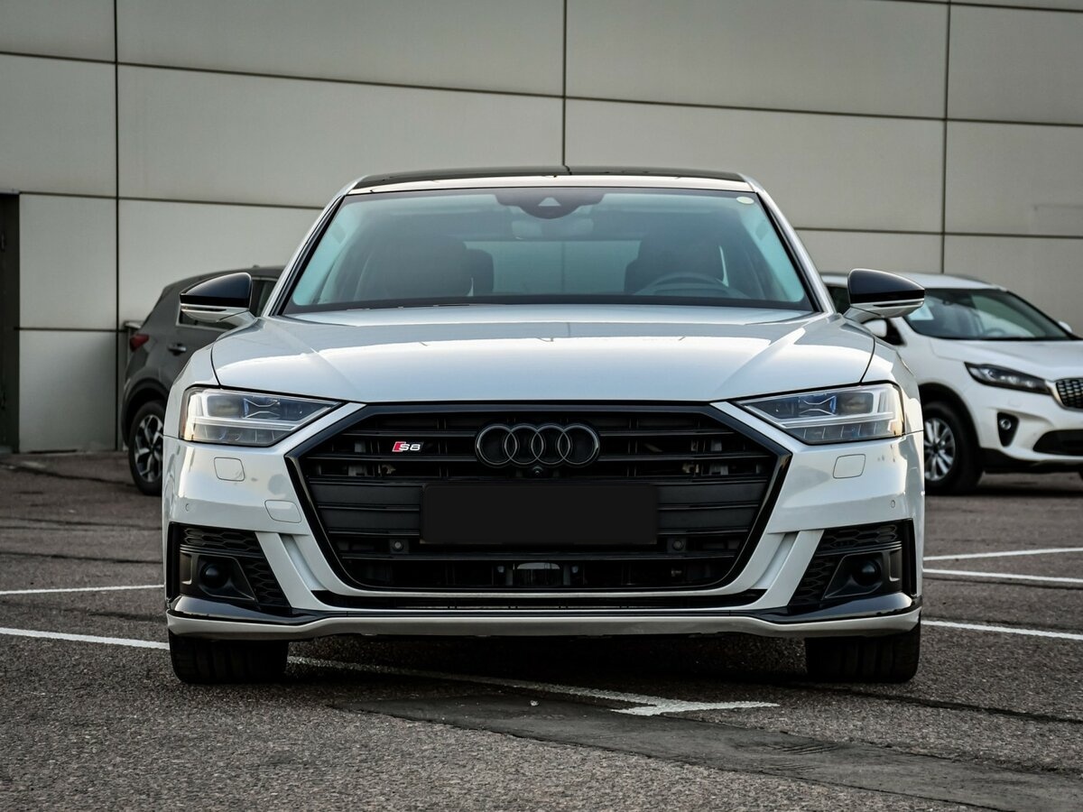 Б/У Ауди S8 2020 года. Фото: #1