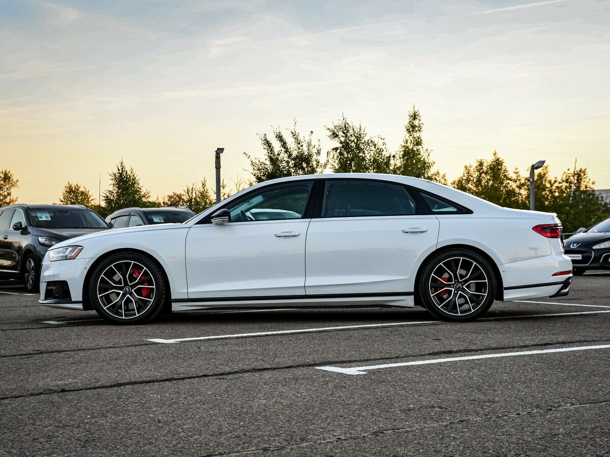 Б/У Ауди S8 2020 года. Фото: #6