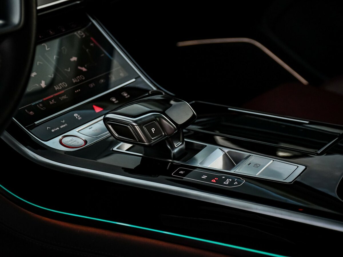 Б/У Ауди S8 2020 года. Фото: #19