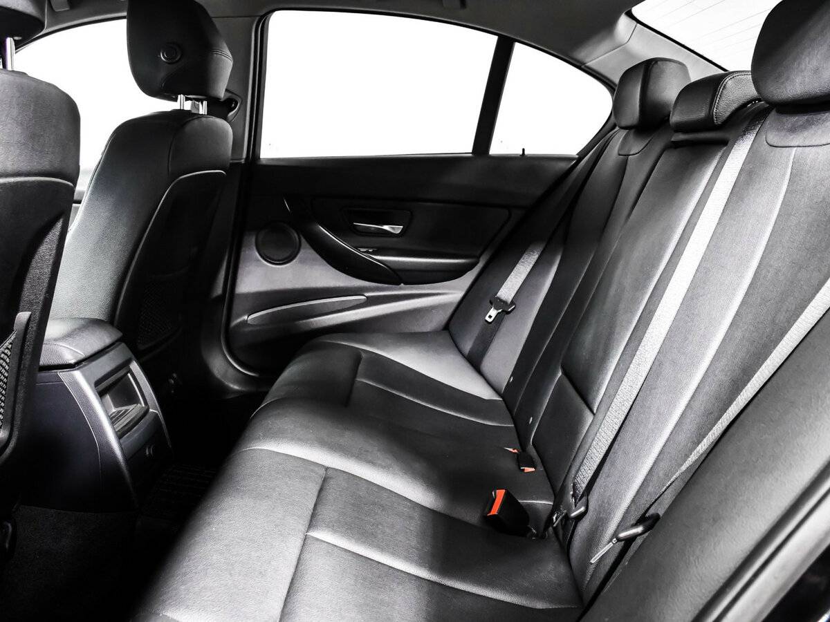 Б/У БМВ 3 серии 2013 года. Фото: #9