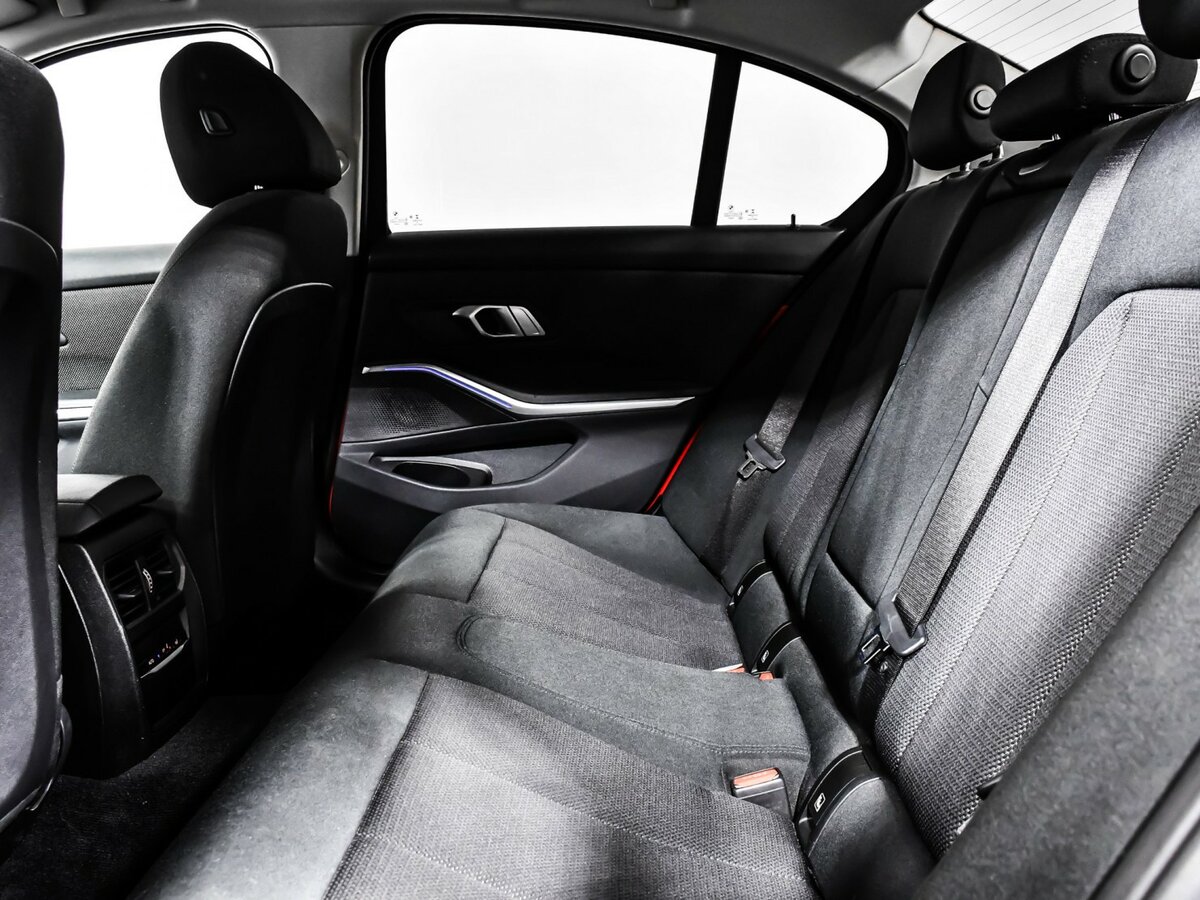 Б/У БМВ 3 серии 2019 года. Фото: #9