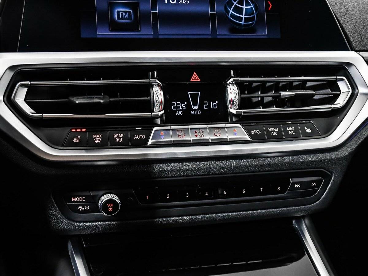 Б/У БМВ 3 серии 2019 года. Фото: #12