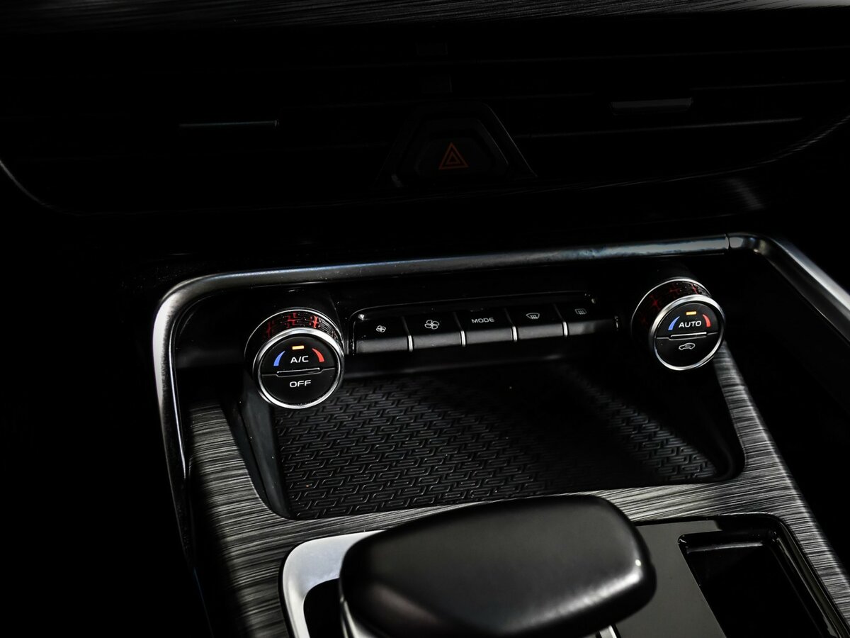 Б/У Джили Тугелла 2022 года. Фото: #17