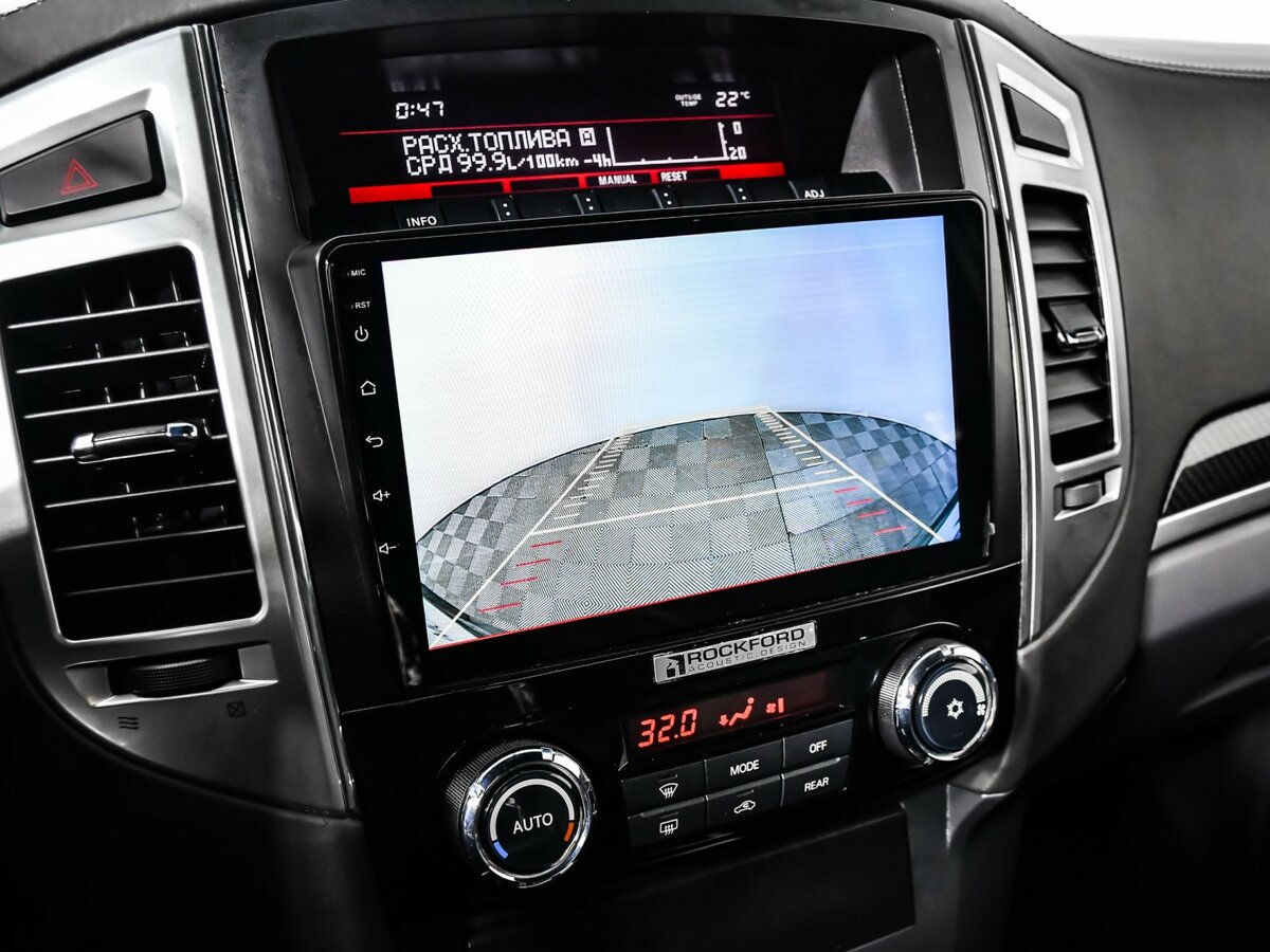 Б/У Митсубиши Паджеро 2019 года. Фото: #15