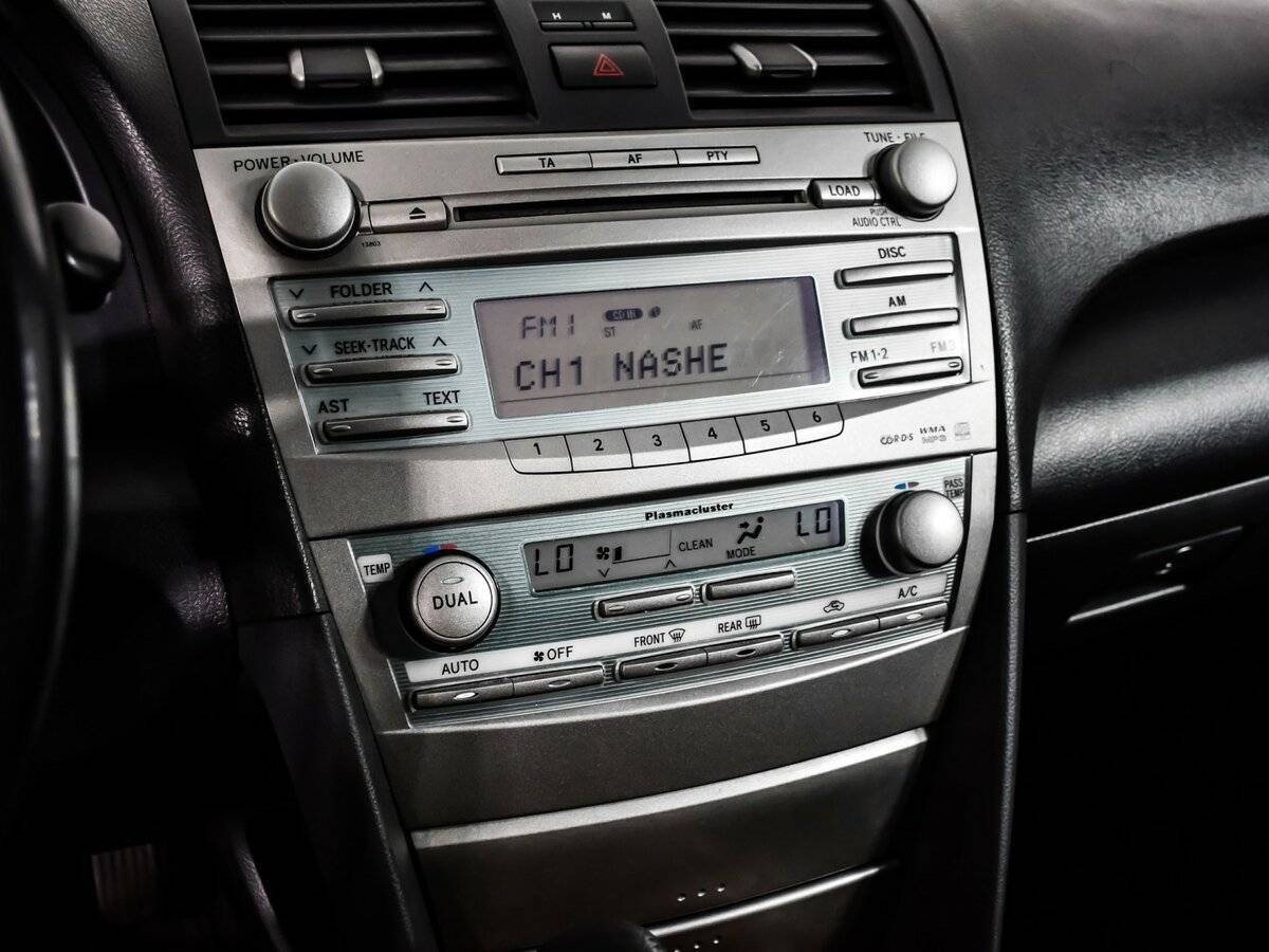 Б/У Тойота Камри 2008 года. Фото: #13