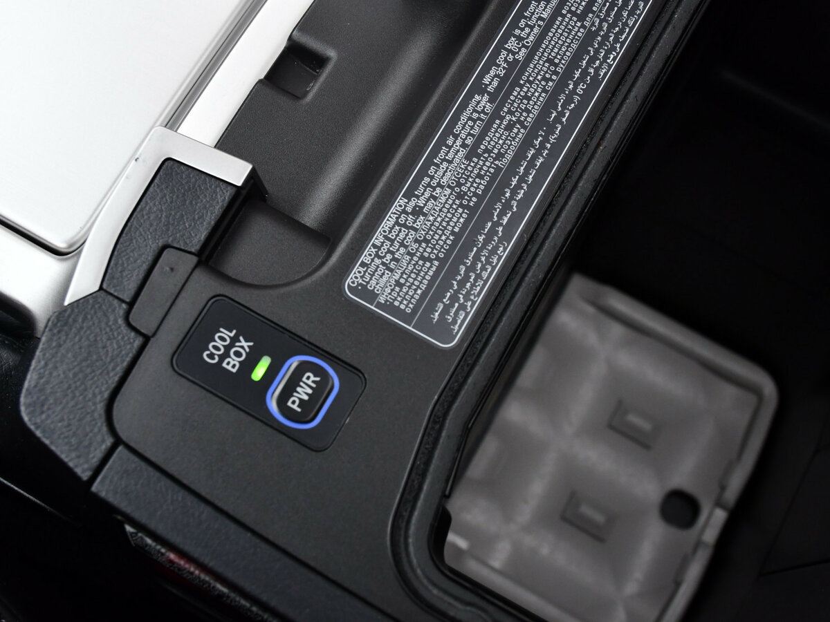 Б/У Тойота Лэнд Крузер 2017 года. Фото: #28