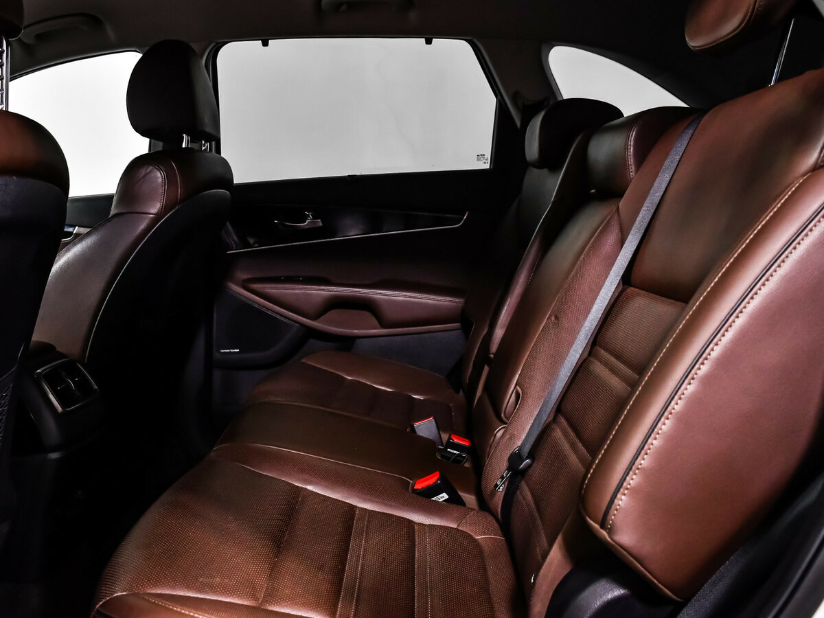 Б/У Киа Соренто 2019 года. Фото: #9