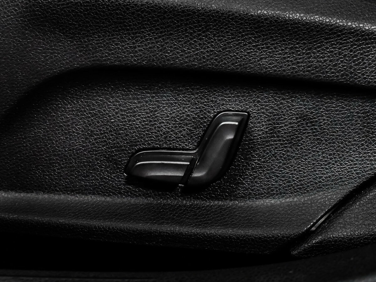 Б/У Мерседес-Бенц Ц-Класс 2014 года. Фото: #16