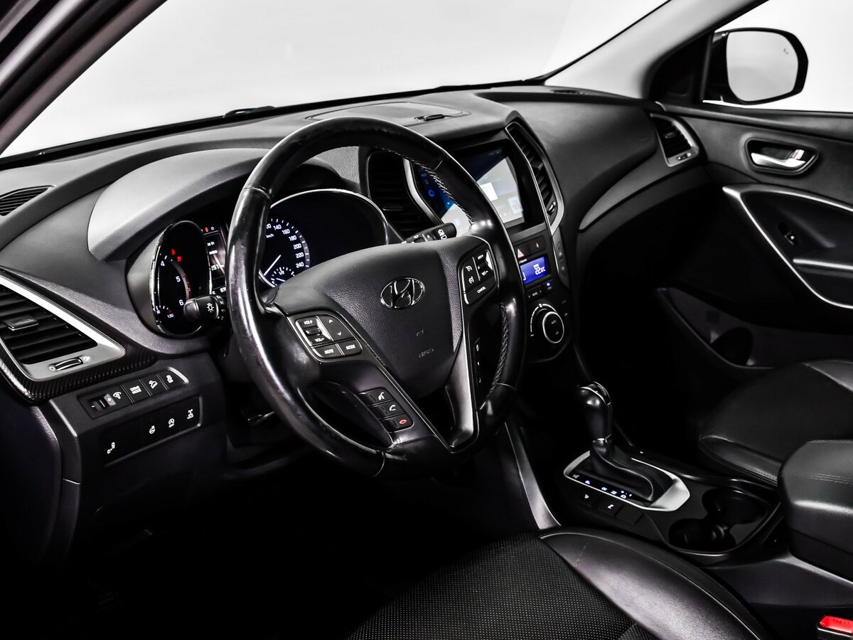 Б/У Хендай Санта Фе 2017 года. Фото: #11