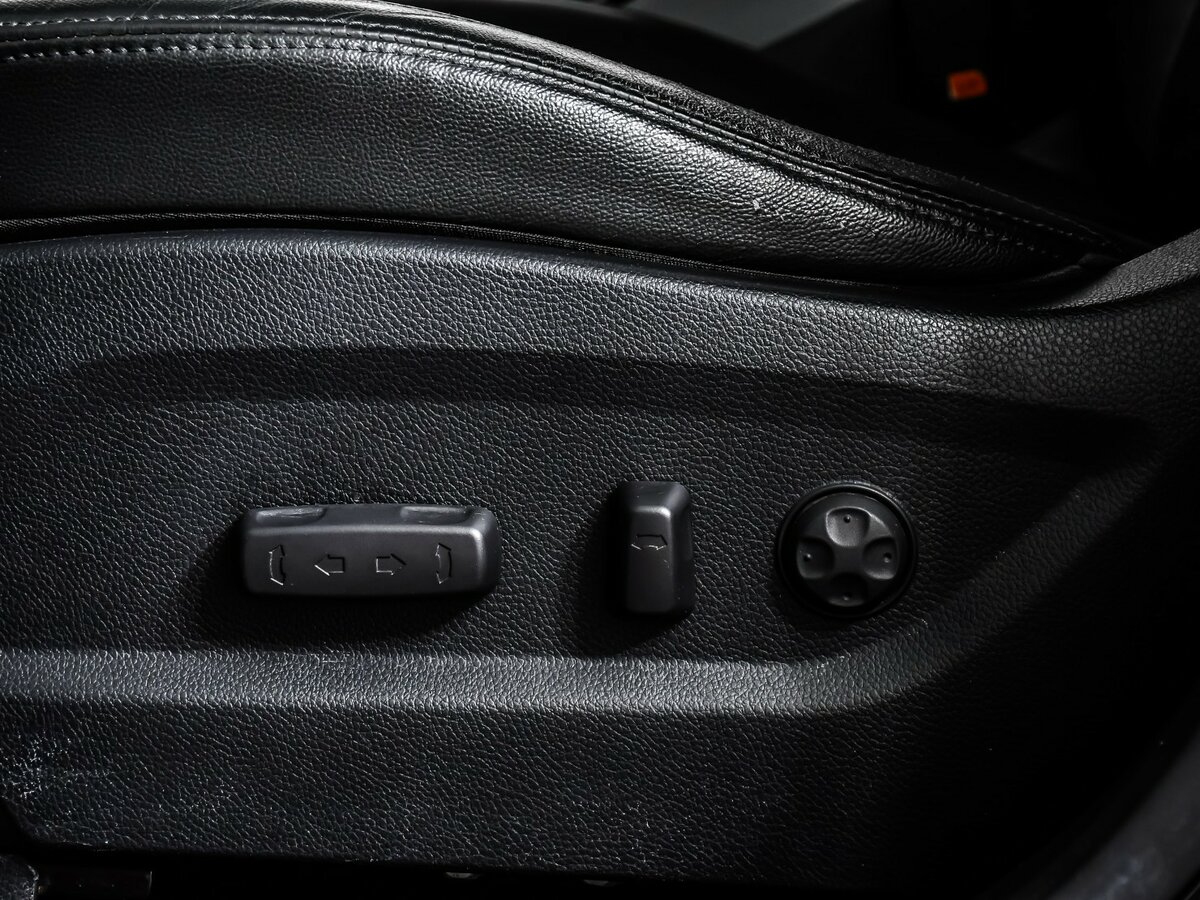 Б/У Хендай Санта Фе 2017 года. Фото: #14