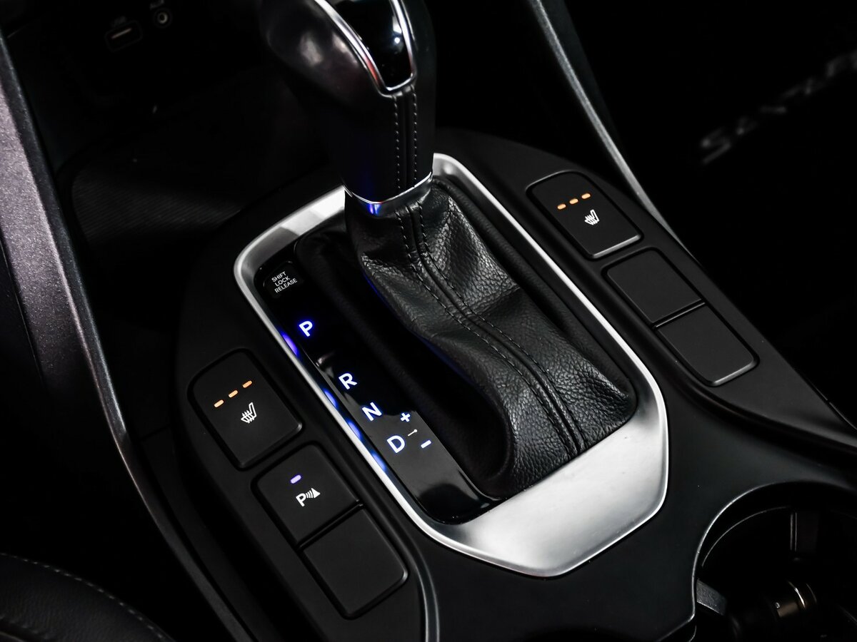 Б/У Хендай Санта Фе 2017 года. Фото: #16