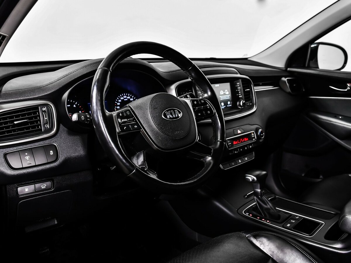 Б/У Киа Соренто 2019 года. Фото: #10