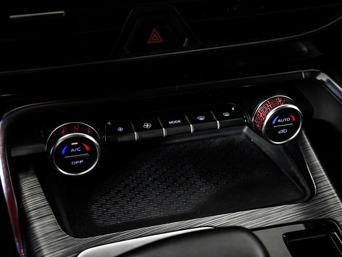 Б/У Джили Тугелла 2021 года. Фото: #16