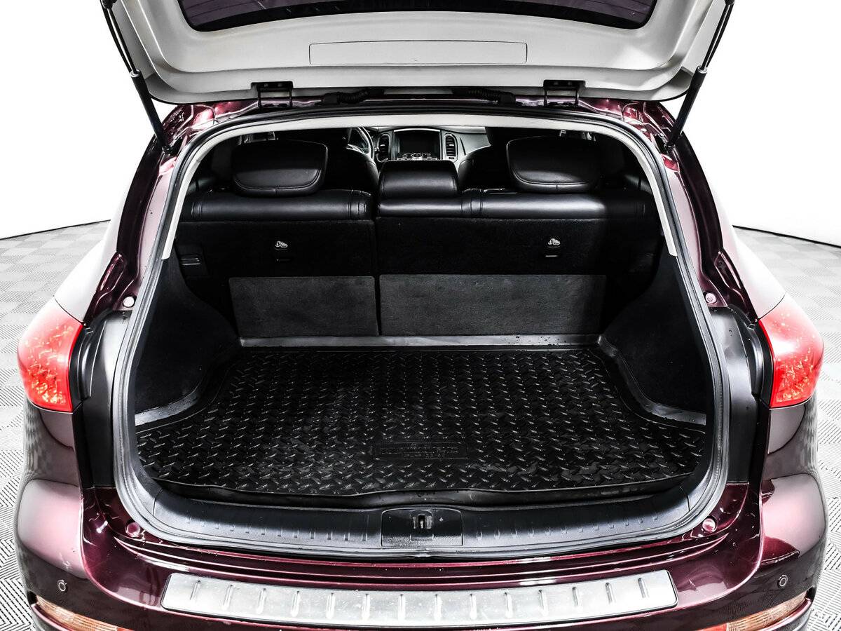 Б/У Инфинити К-Икс50 2015 года. Фото: #11