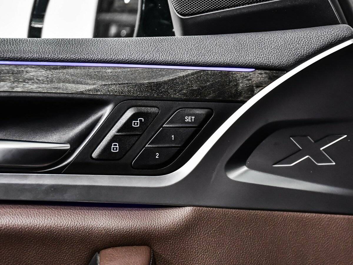 Б/У БМВ Икс3 2018 года. Фото: #11