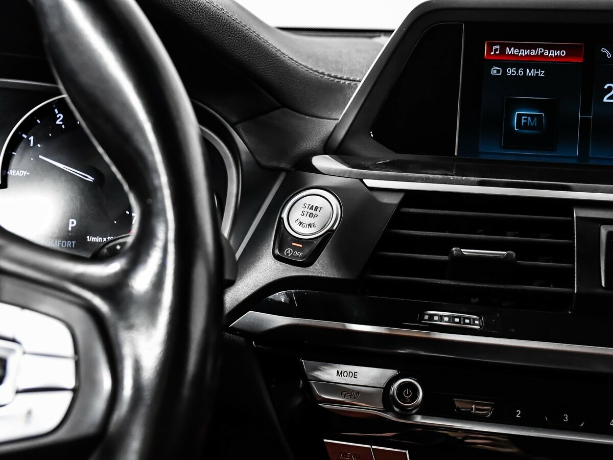 Б/У БМВ Икс3 2018 года. Фото: #14