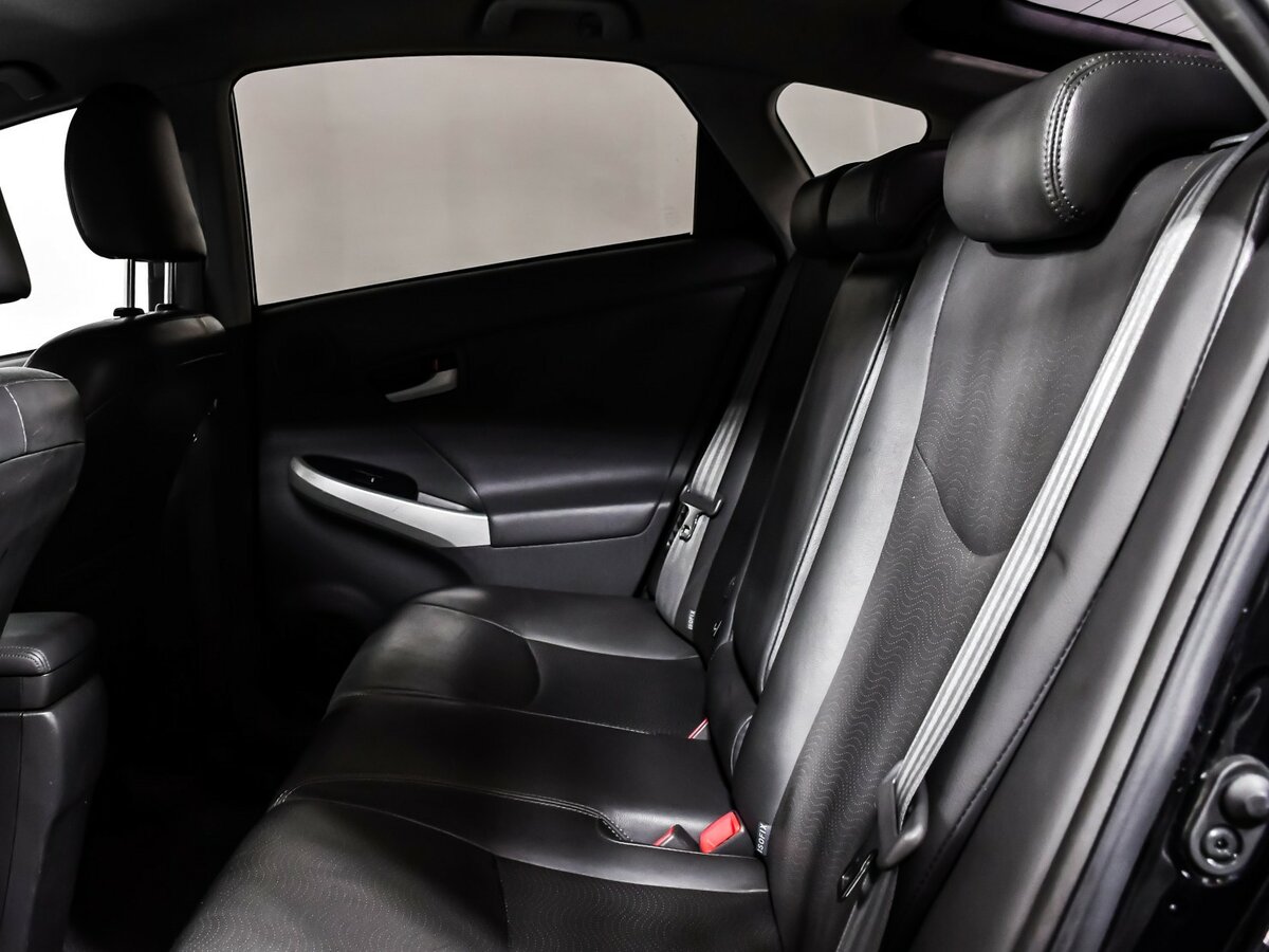 Б/У Тойота Приус 2010 года. Фото: #12