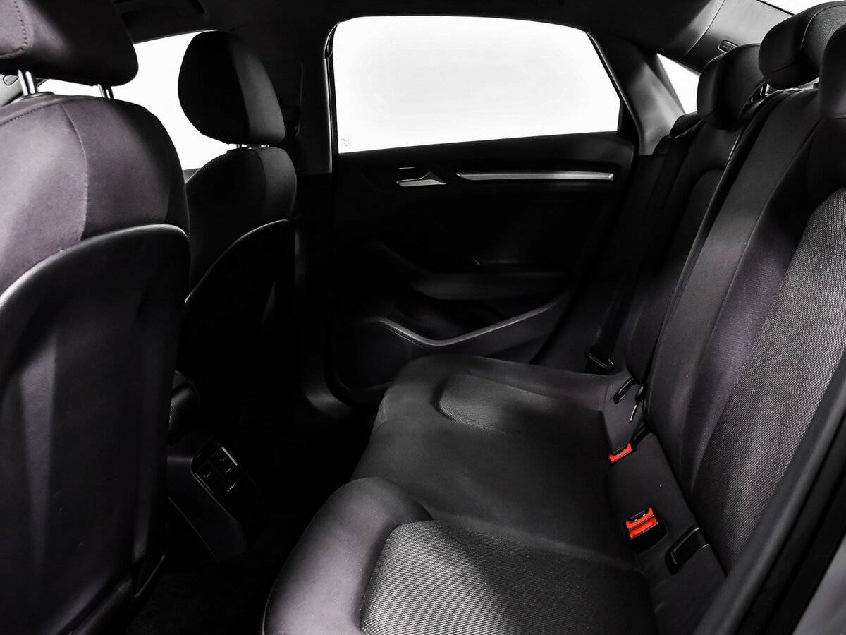 Б/У Ауди А3 2019 года. Фото: #12