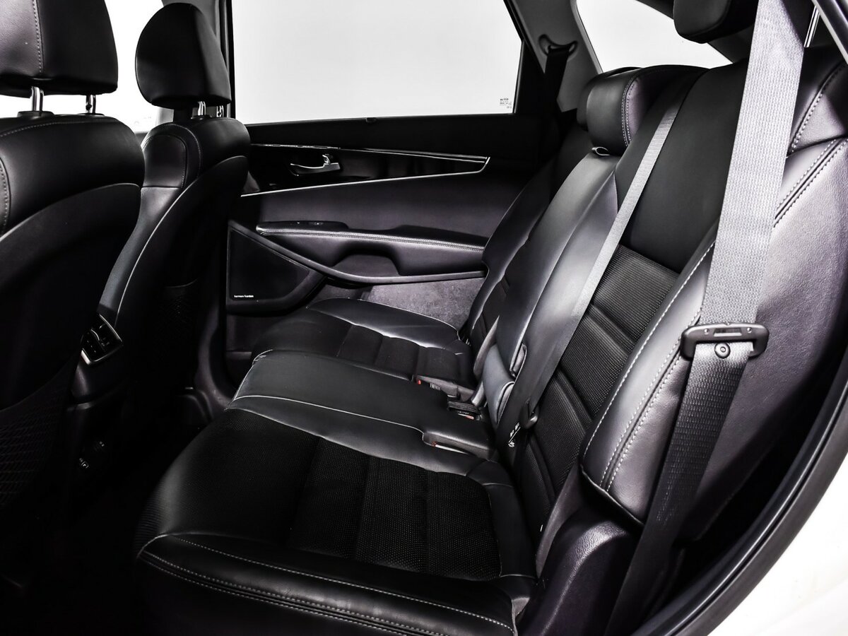 Б/У Киа Соренто 2018 года. Фото: #9