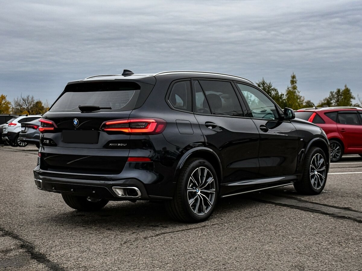 Б/У БМВ Икс5 2023 года. Фото: #4