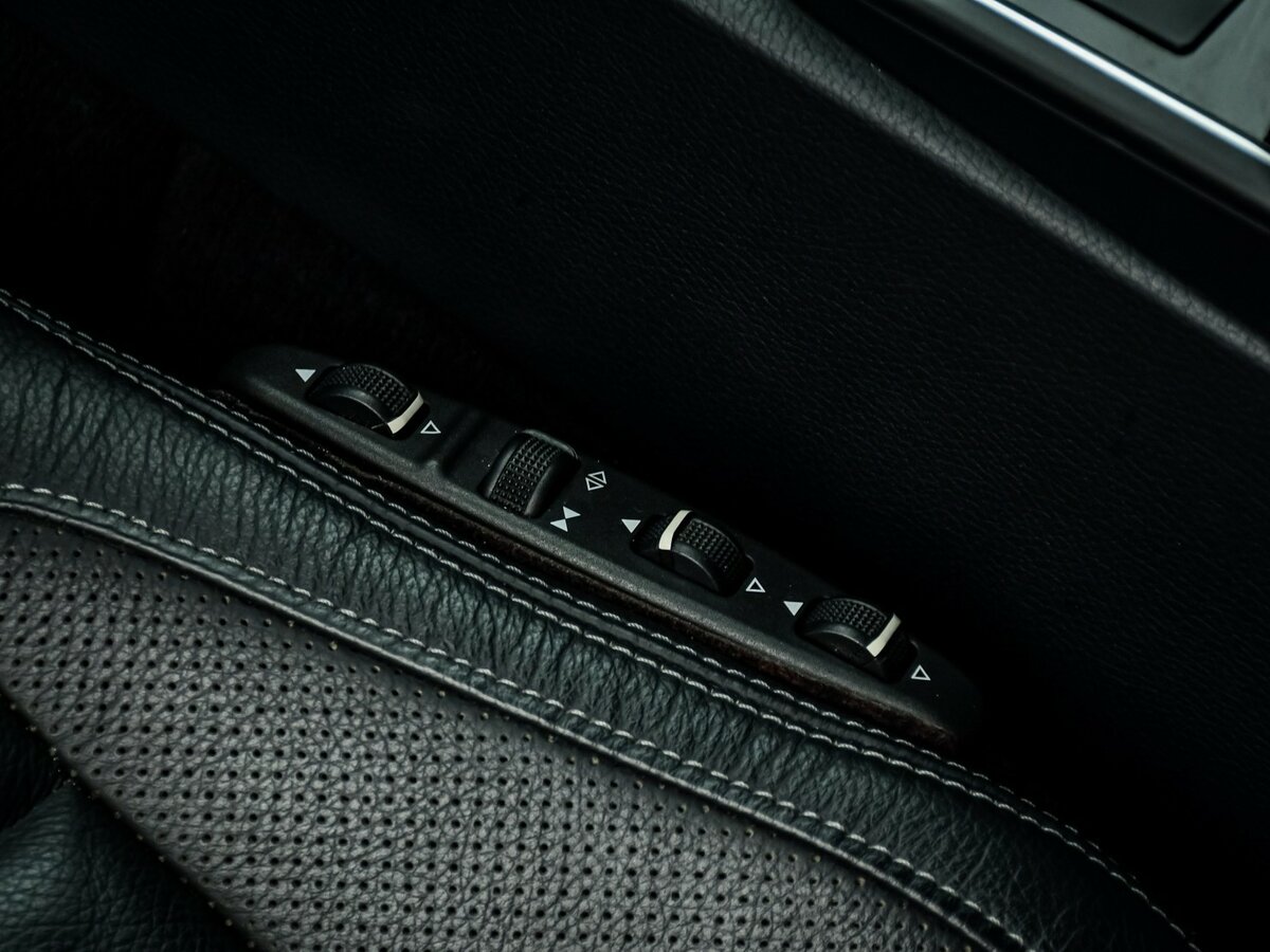 Б/У Мерседес-Бенц Е-Класс 2015 года. Фото: #14