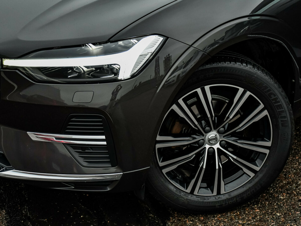 Б/У Вольво ИксЦ60 2021 года. Фото: #16