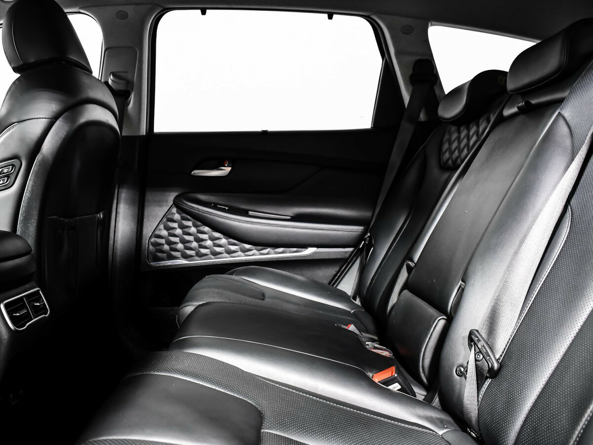 Б/У Хендай Санта Фе 2021 года. Фото: #10