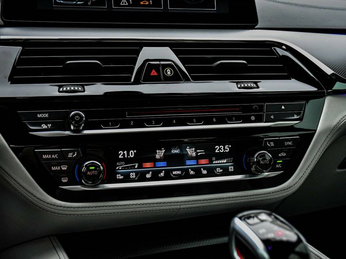 Б/У БМВ М5 2018 года. Фото: #14