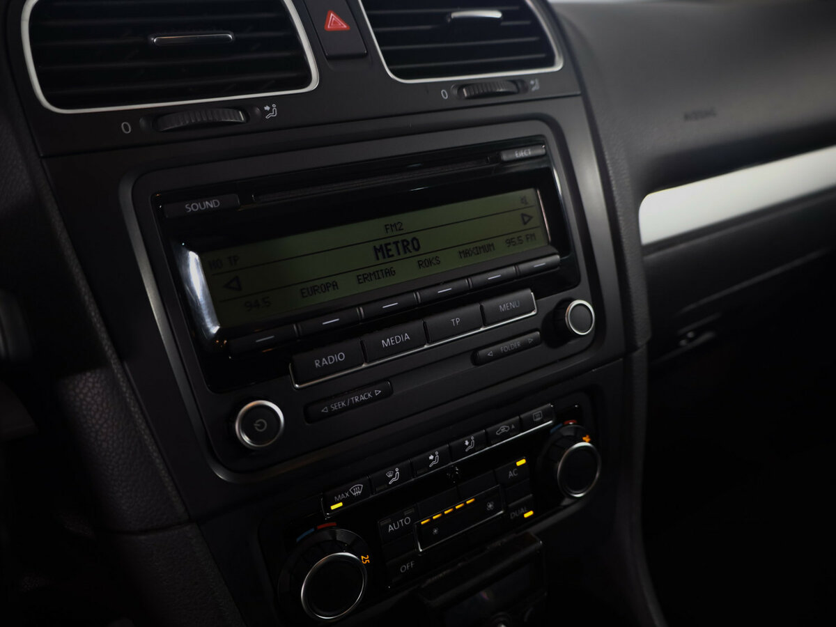 Б/У Фольксваген Гольф 2009 года. Фото: #13