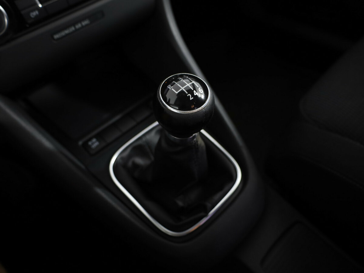 Б/У Фольксваген Гольф 2012 года. Фото: #10