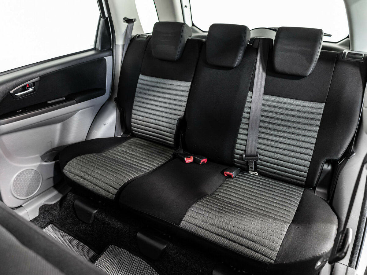 Б/У Сузуки С-Икс4 2011 года. Фото: #10