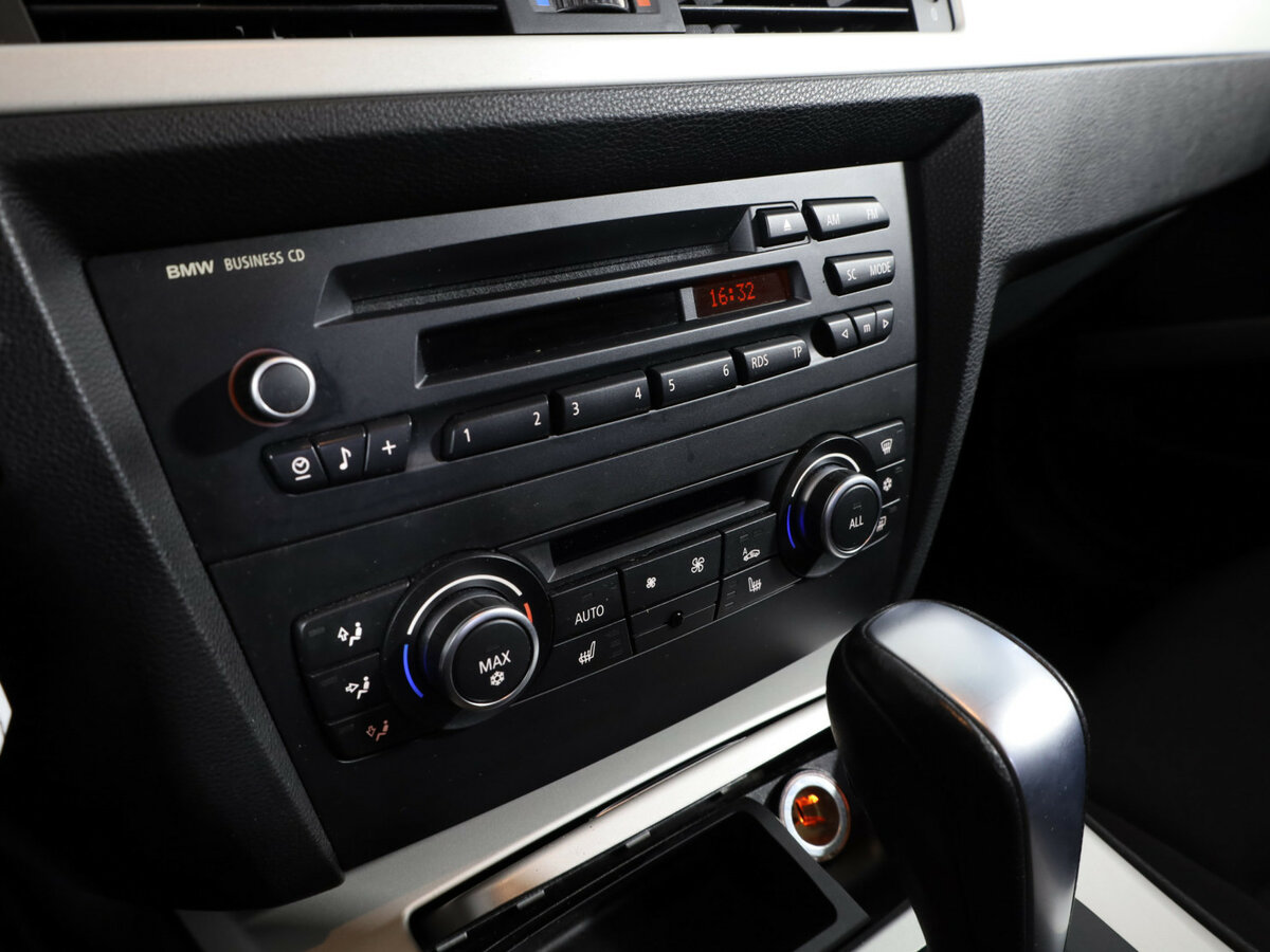 Б/У БМВ 3 серии 2011 года. Фото: #12