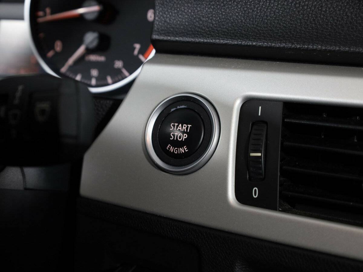 Б/У БМВ 3 серии 2011 года. Фото: #13