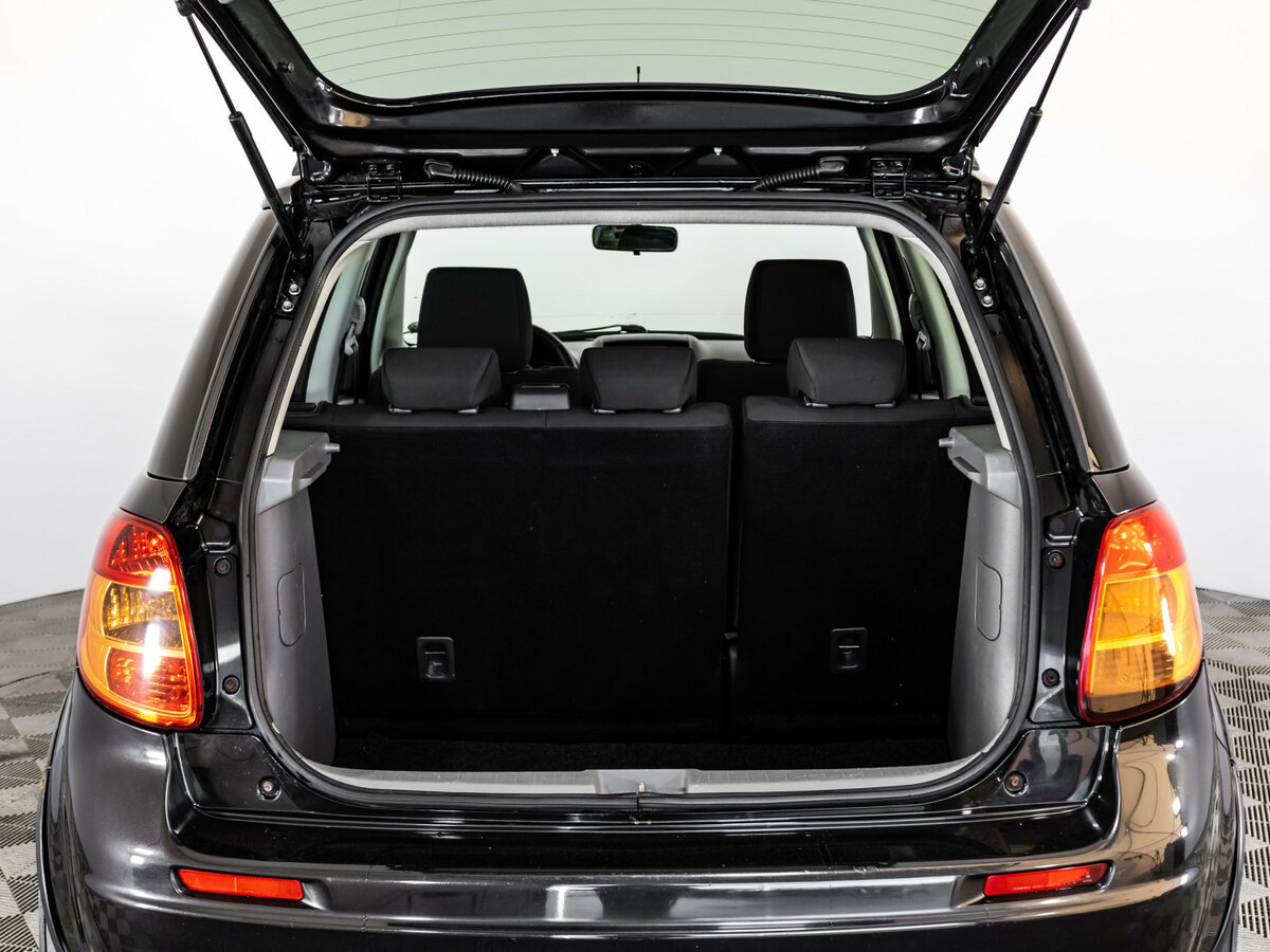 Б/У Сузуки С-Икс4 2007 года. Фото: #17