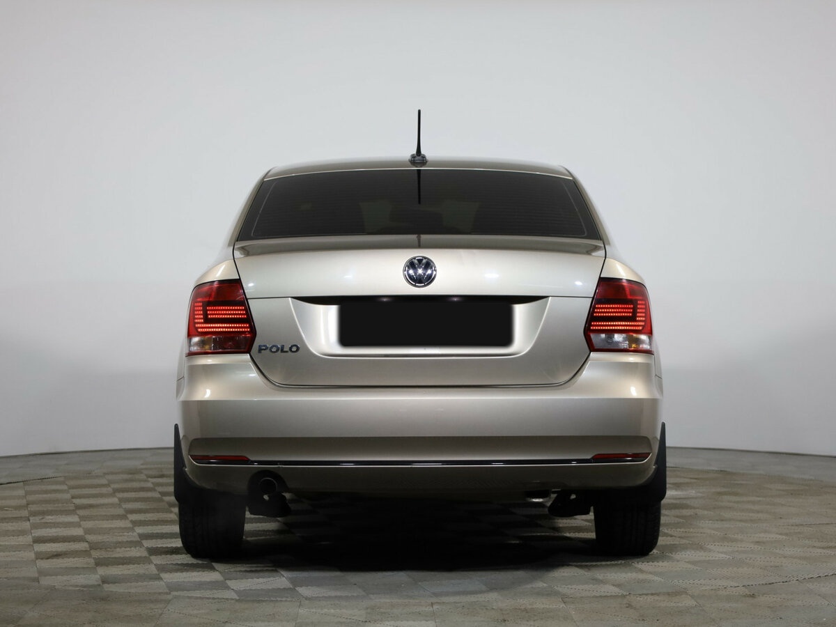 Б/У Фольксваген Поло 2017 года. Фото: #2