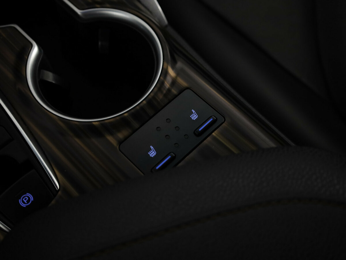 Б/У Тойота Камри 2021 года. Фото: #13