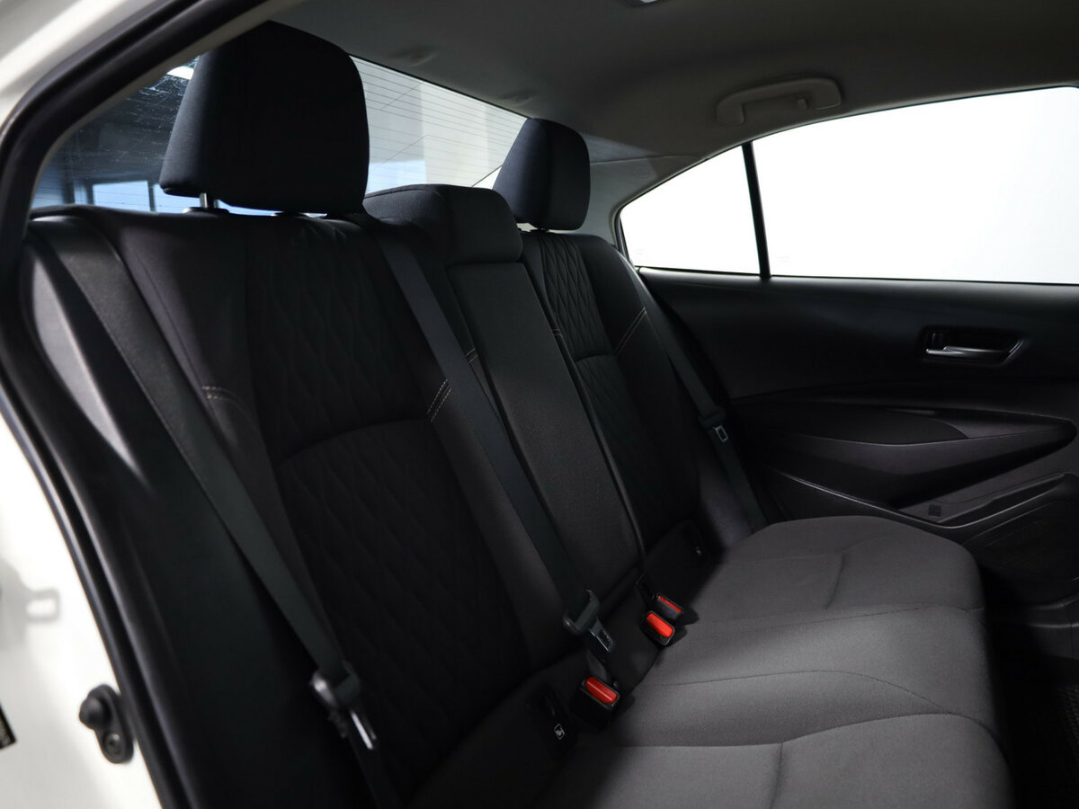 Б/У Тойота Королла 2019 года. Фото: #11