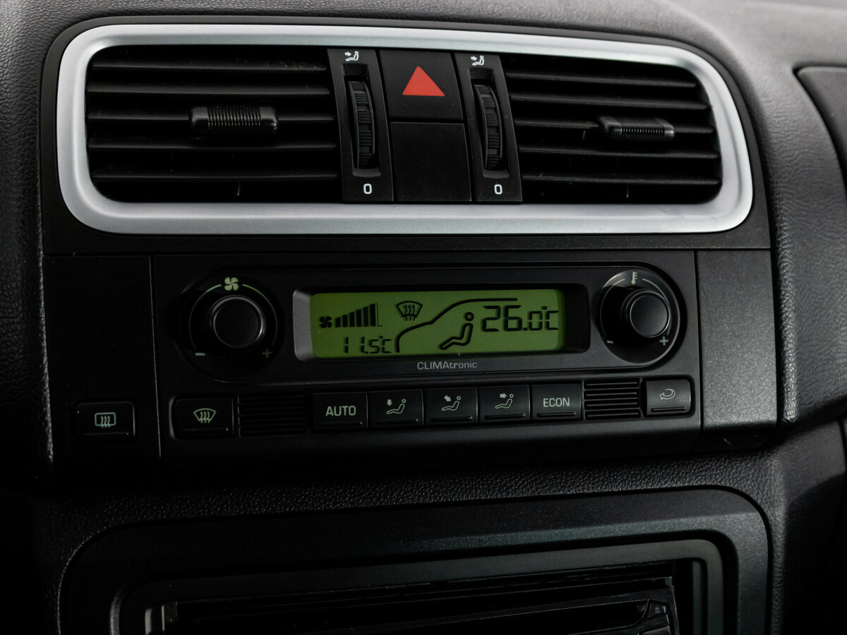 Б/У Шкода Фабия 2010 года. Фото: #11