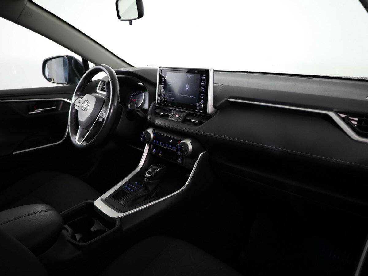 Б/У Тойота Рав4 2019 года. Фото: #10